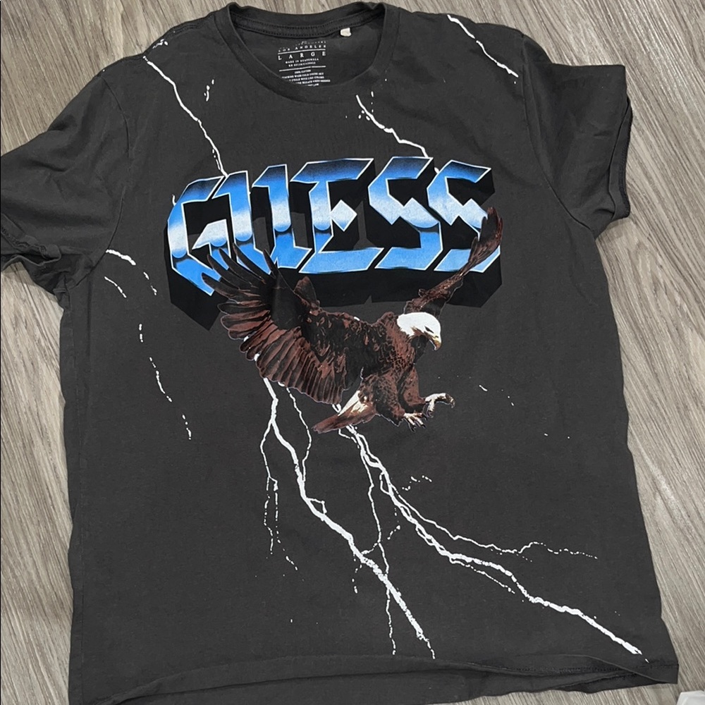 GUESS Eagle Graphic Tee
